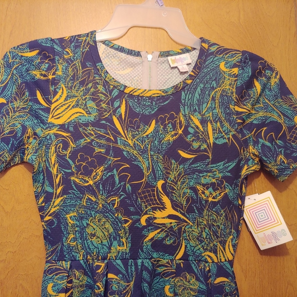 LuLaRoe Amelia